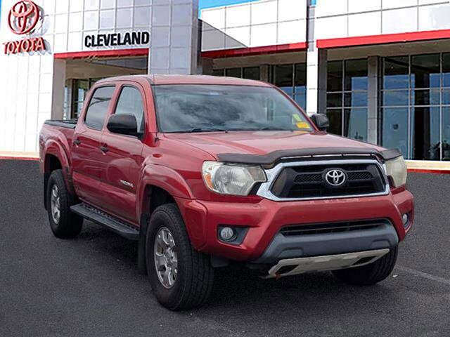 2015 Toyota Tacoma PreRunner V6 photo 2