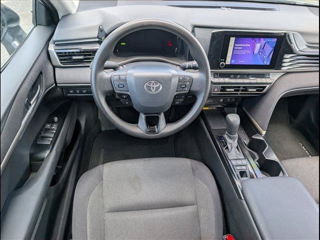 2025 Toyota Camry LE - Photo 7