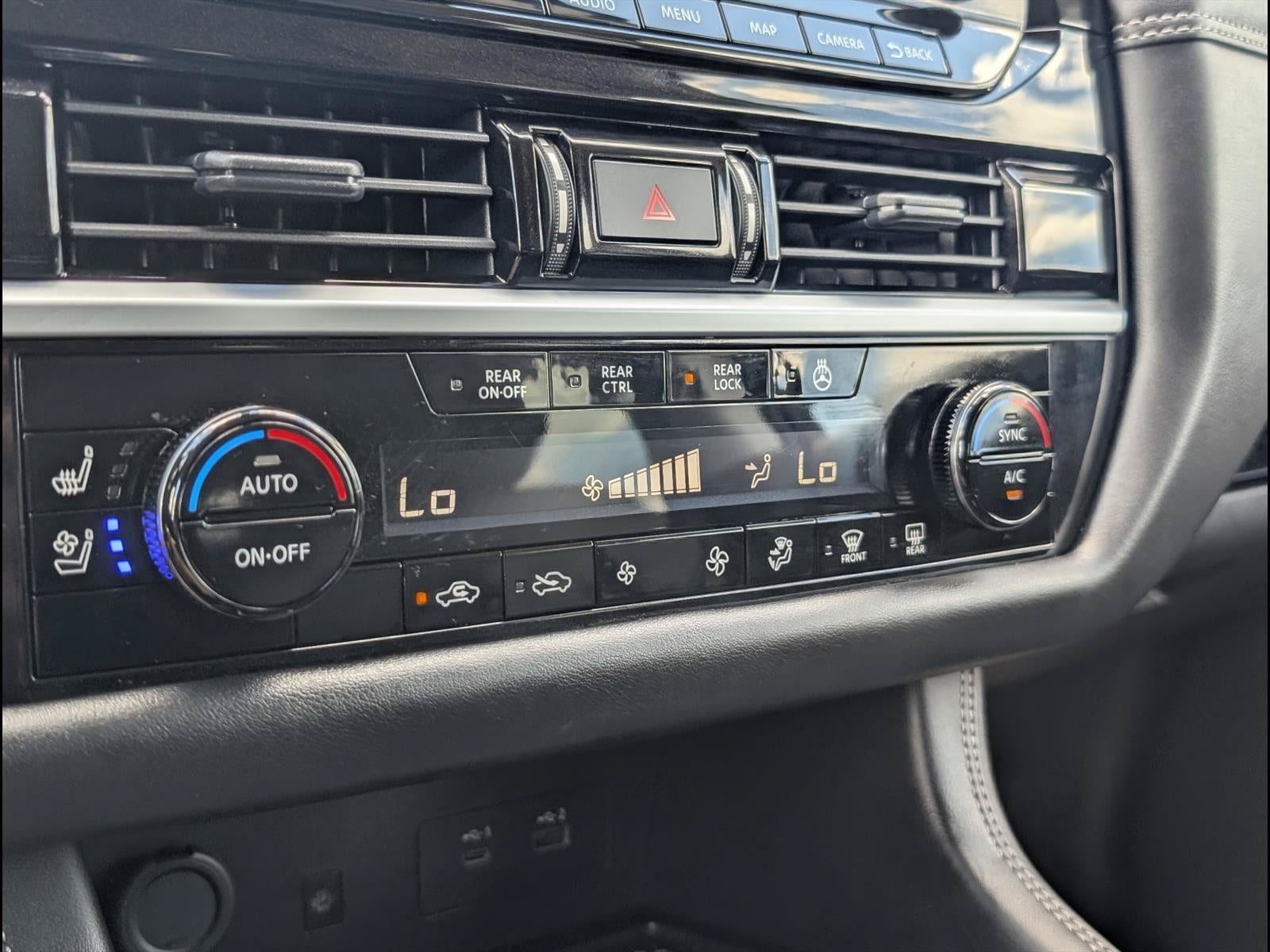 2025 Nissan Pathfinder Platinum - Photo 17