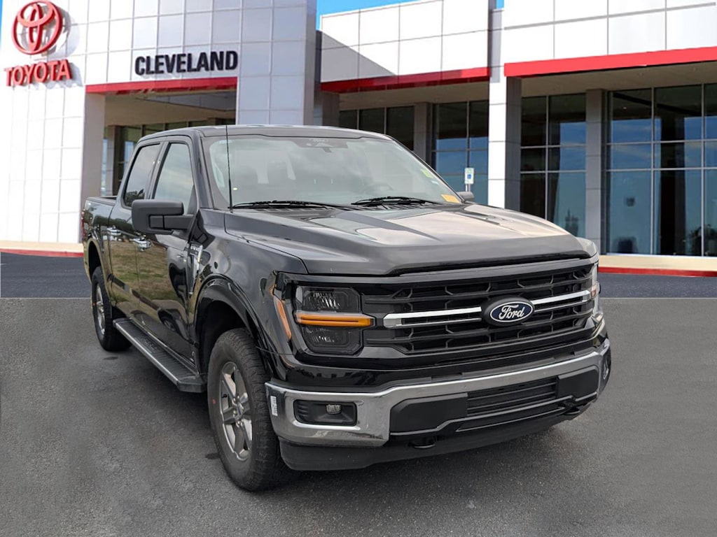 Used 2025 Ford F-150 XLT Truck SuperCrew Cab