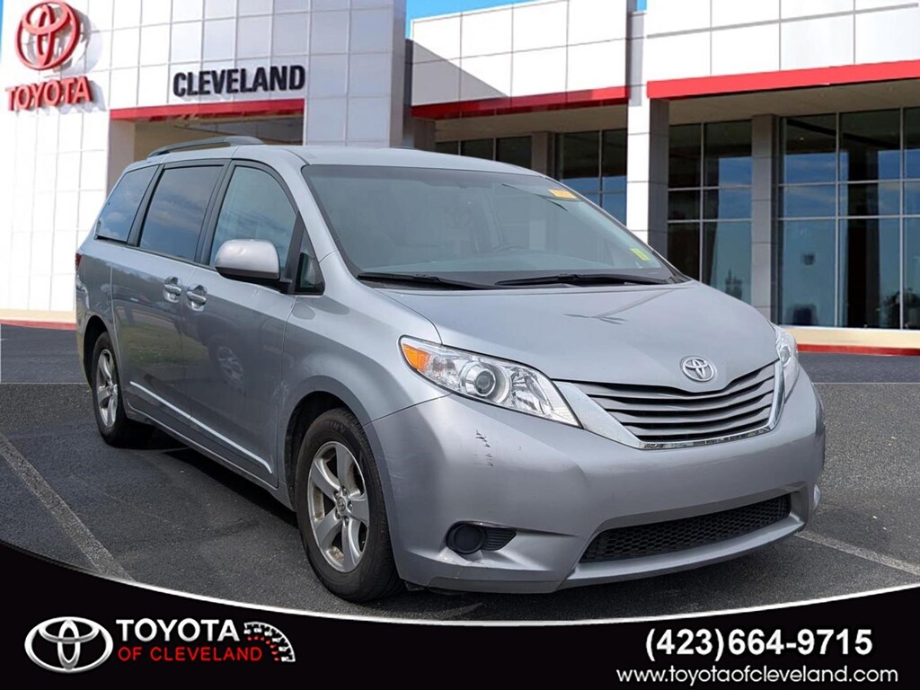 Used 2017 Toyota Sienna LE Van