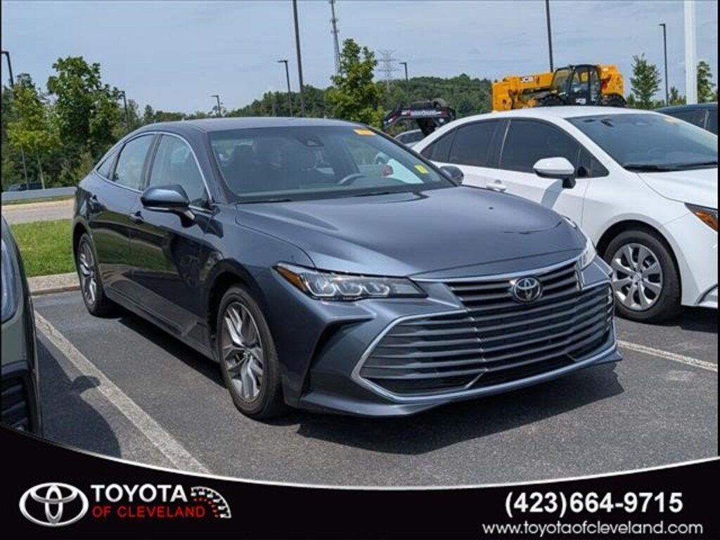 Used 2020 Toyota Avalon XLE Sedan