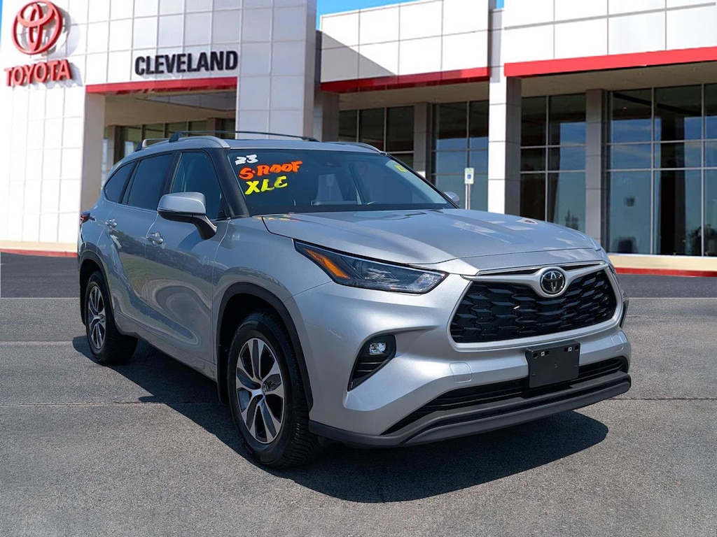 Used 2023 Toyota Highlander XLE SUV