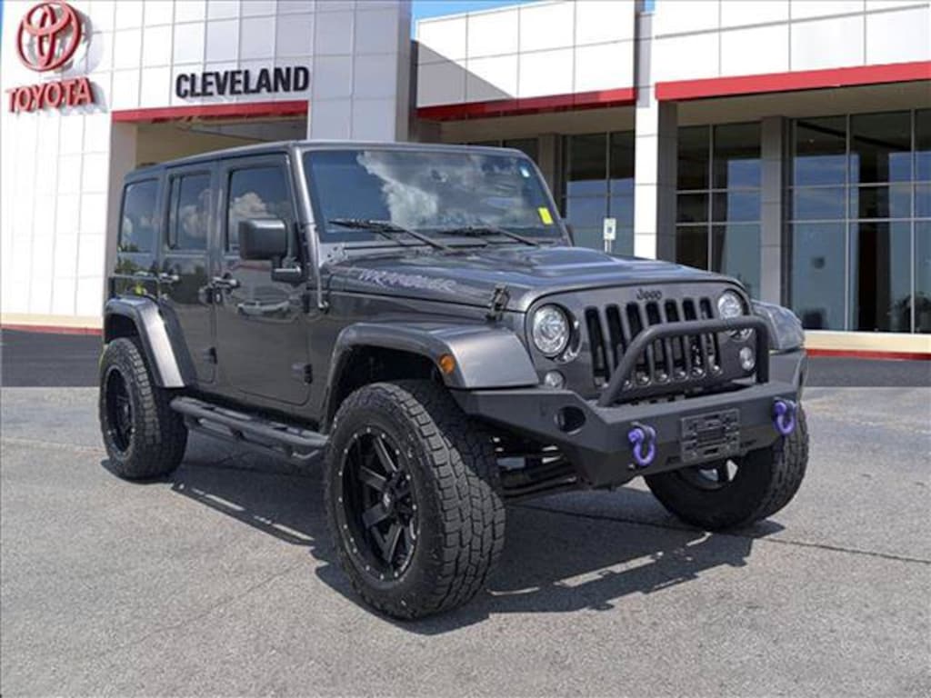 Used 2017 Jeep Wrangler JK Unlimited Sahara SUV
