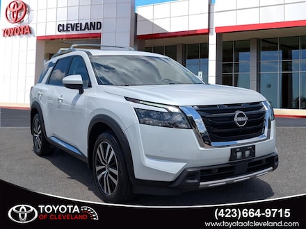 2025 Nissan Pathfinder Platinum SUV