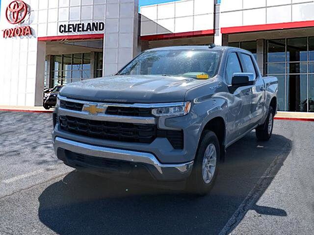 2024 Chevrolet Silverado 1500 LT photo 4