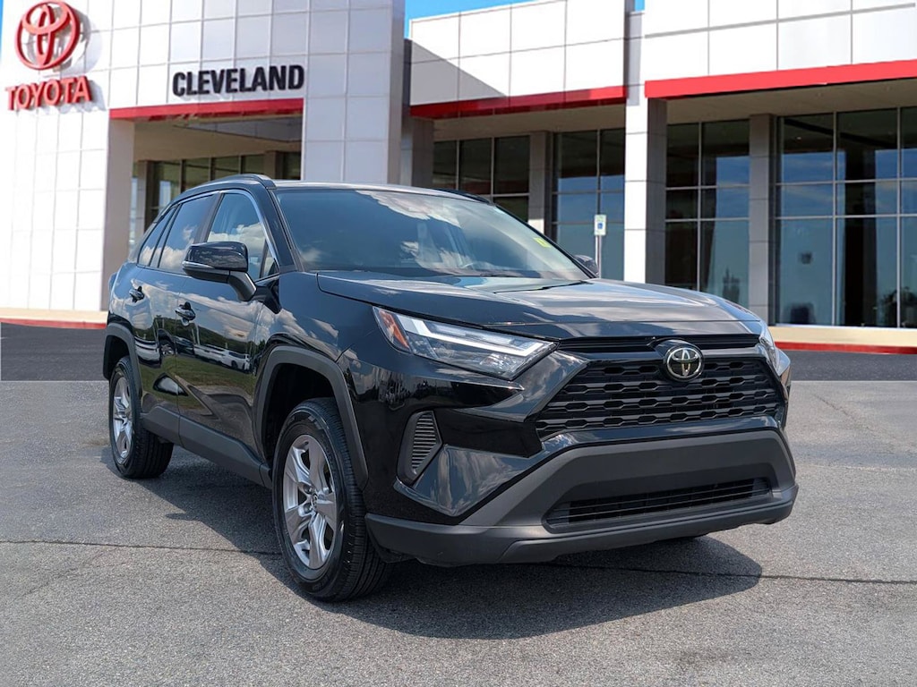 Used 2025 Toyota RAV4 XLE SUV