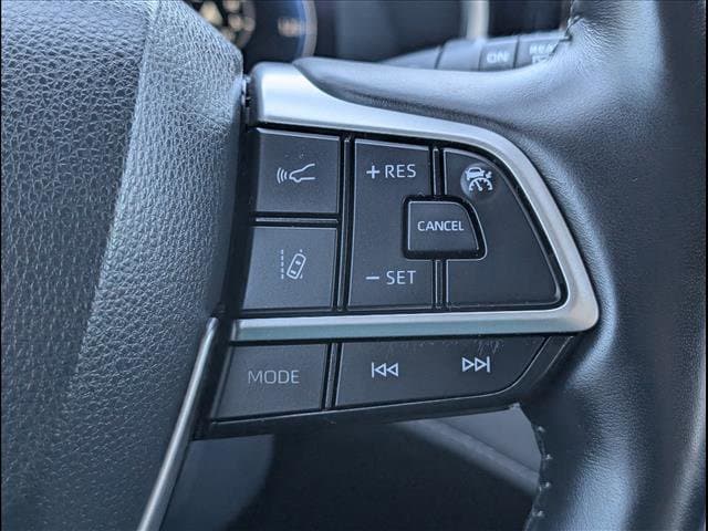 2023 Toyota Highlander Limited - Photo 16