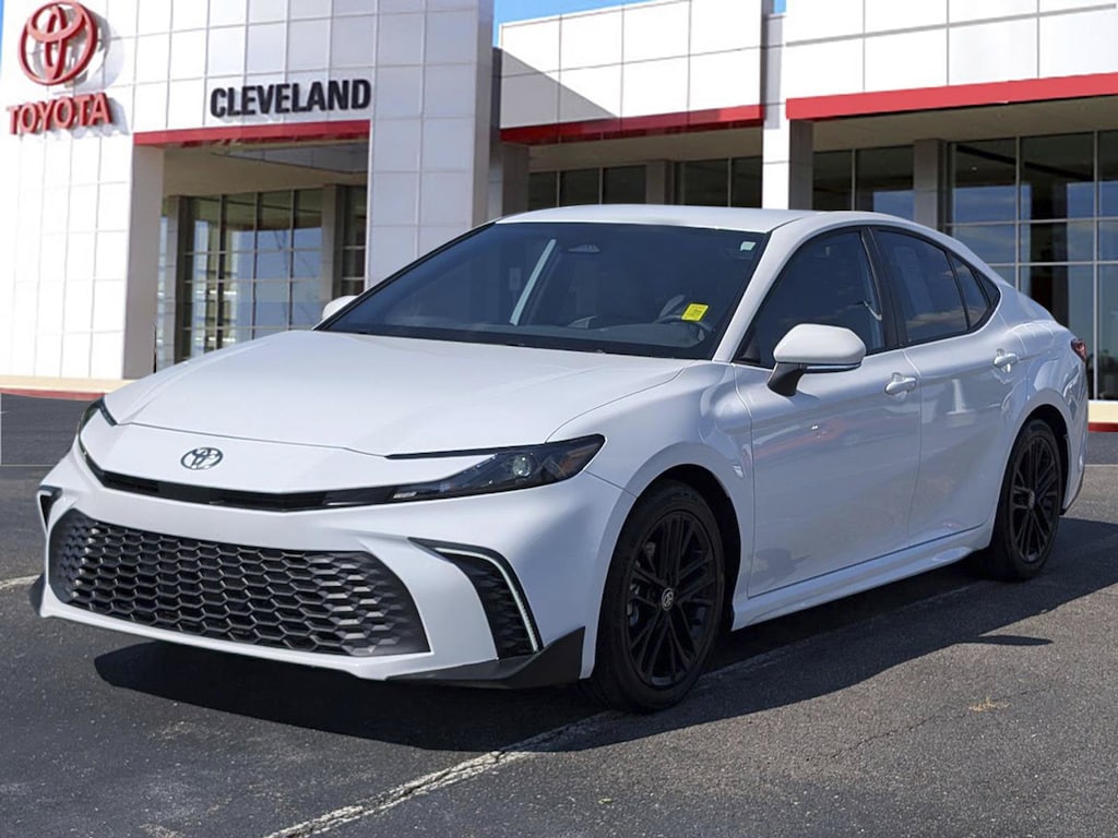 Used 2026 Toyota Camry SE Sedan