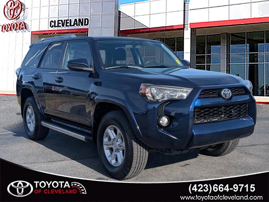 2016 Toyota 4Runner SR5's photo