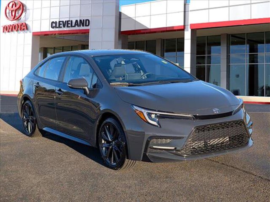 Used 2025 Toyota Corolla SE Sedan