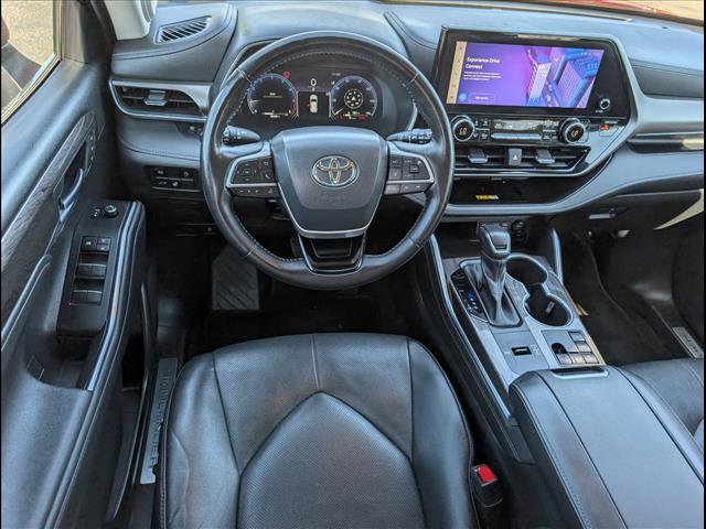 2023 Toyota Highlander Limited - Photo 8