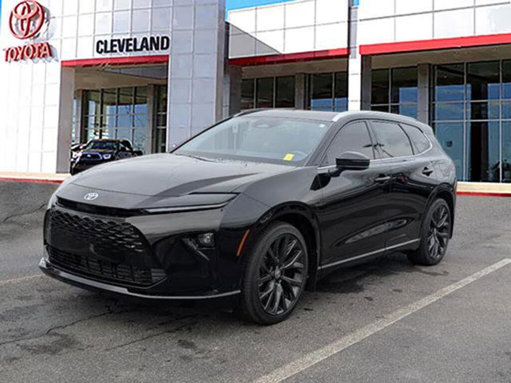 Used 2025 Toyota Crown Signia Limited SUV