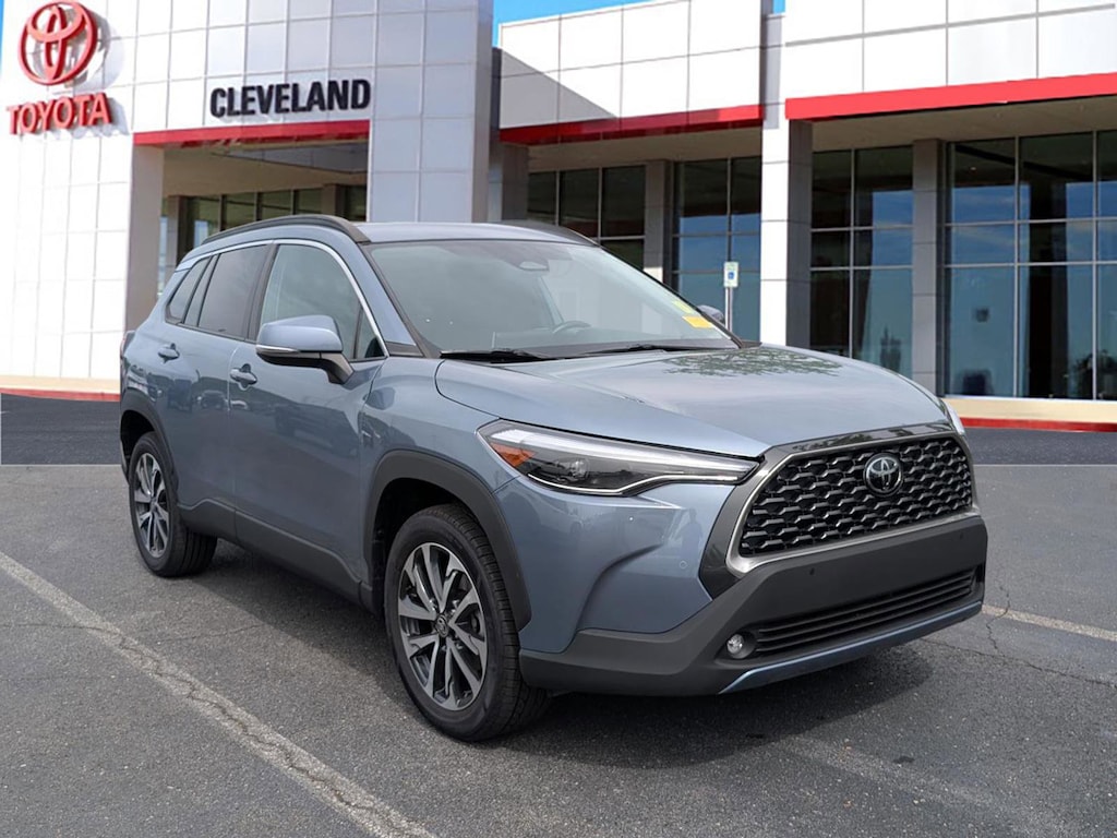 Used 2024 Toyota Corolla Cross XLE SUV