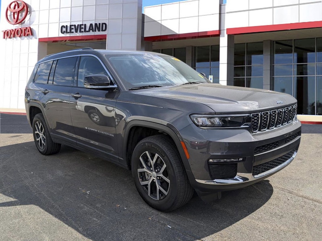 Used 2023 Jeep Grand Cherokee Limited SUV
