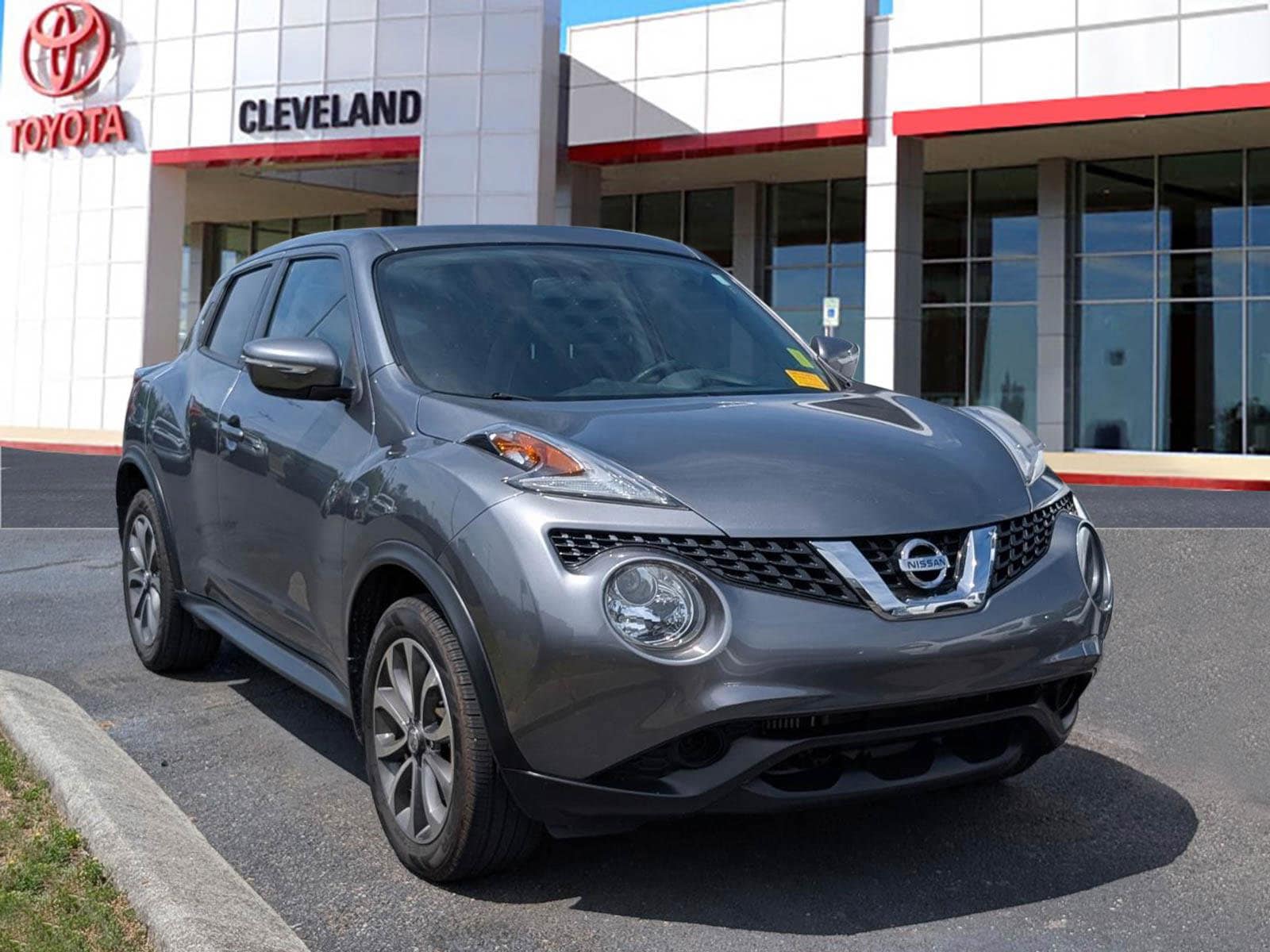 Used 2017 Nissan Juke SV with VIN JN8AF5MR5HT702015 for sale in Mcdonald, TN