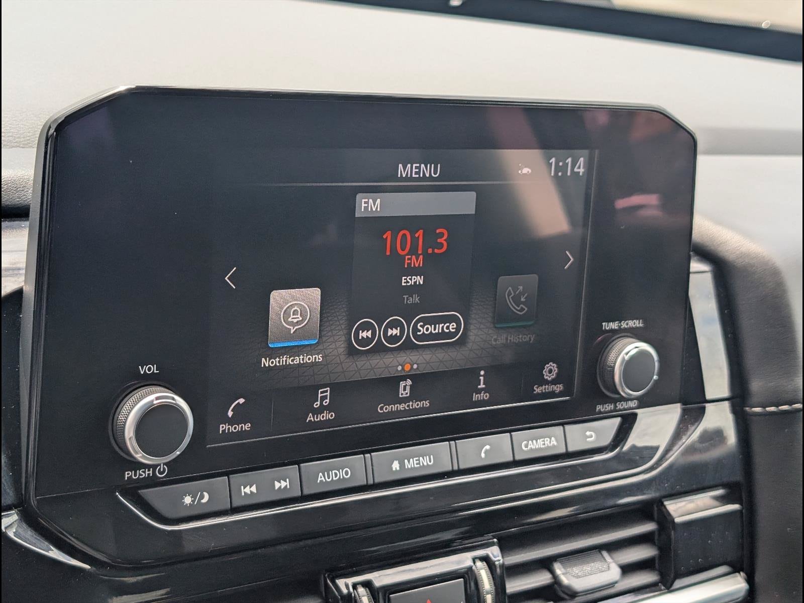 2025 Nissan Pathfinder SV - Photo 15