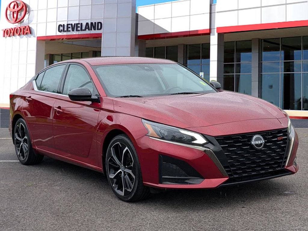 Used 2023 Nissan Altima 2.5 SR Sedan
