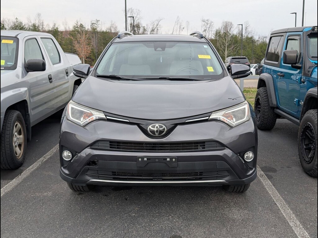 Used 2018 Toyota RAV4 XLE SUV