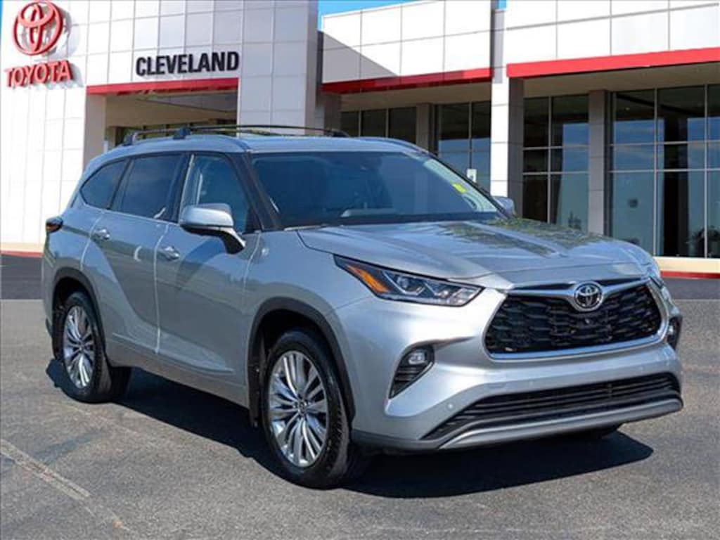 Used 2025 Toyota Highlander Platinum SUV