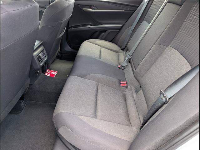2025 Toyota Camry LE - Photo 10