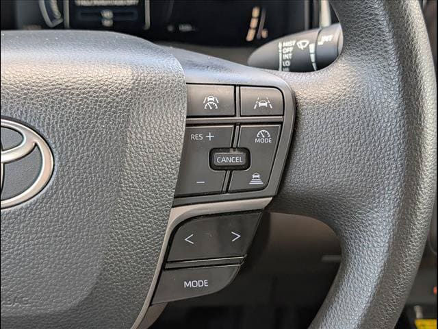 2025 Toyota Camry LE - Photo 15