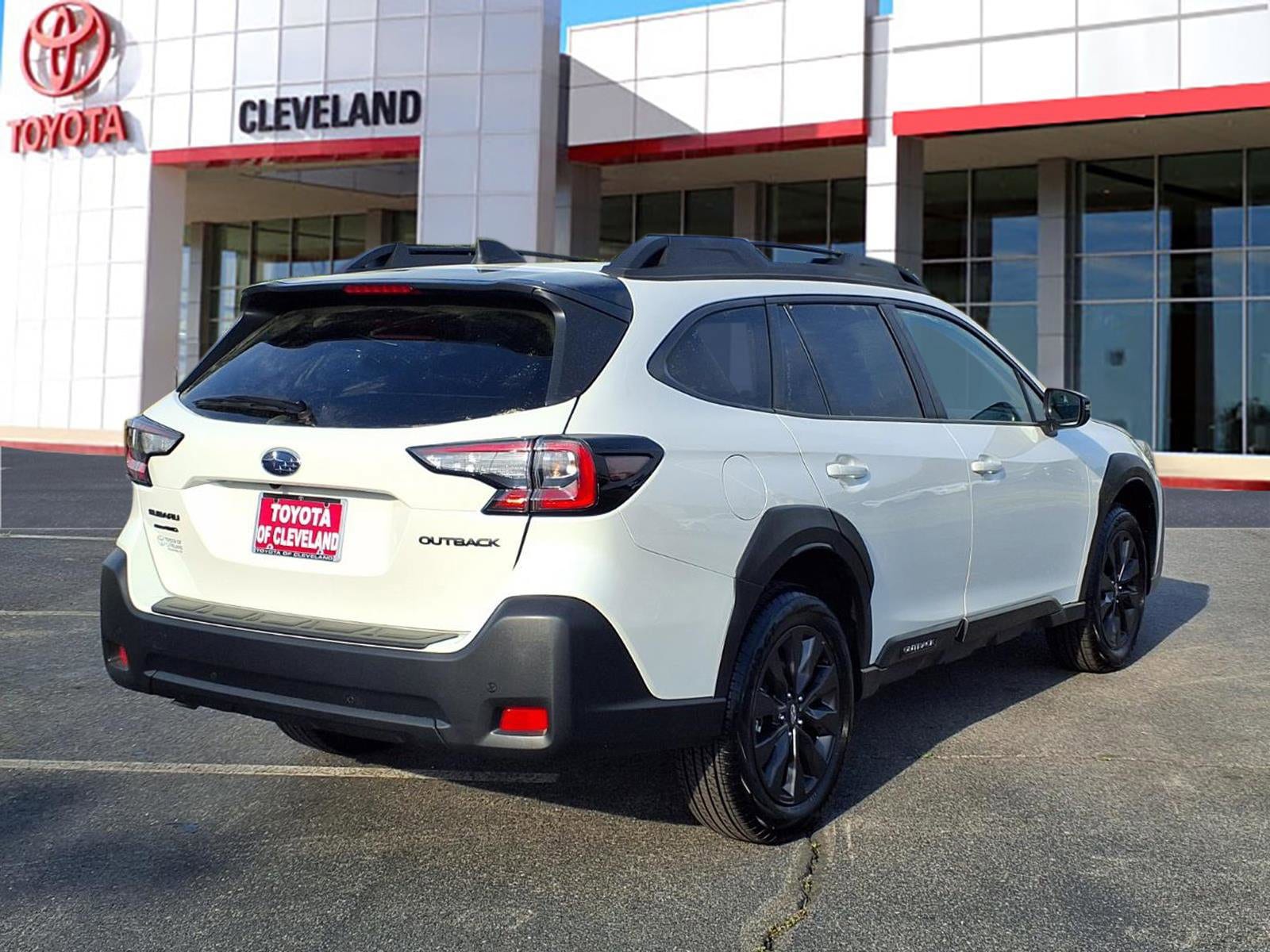 2025 Subaru Outback Onyx Edition - Photo 6