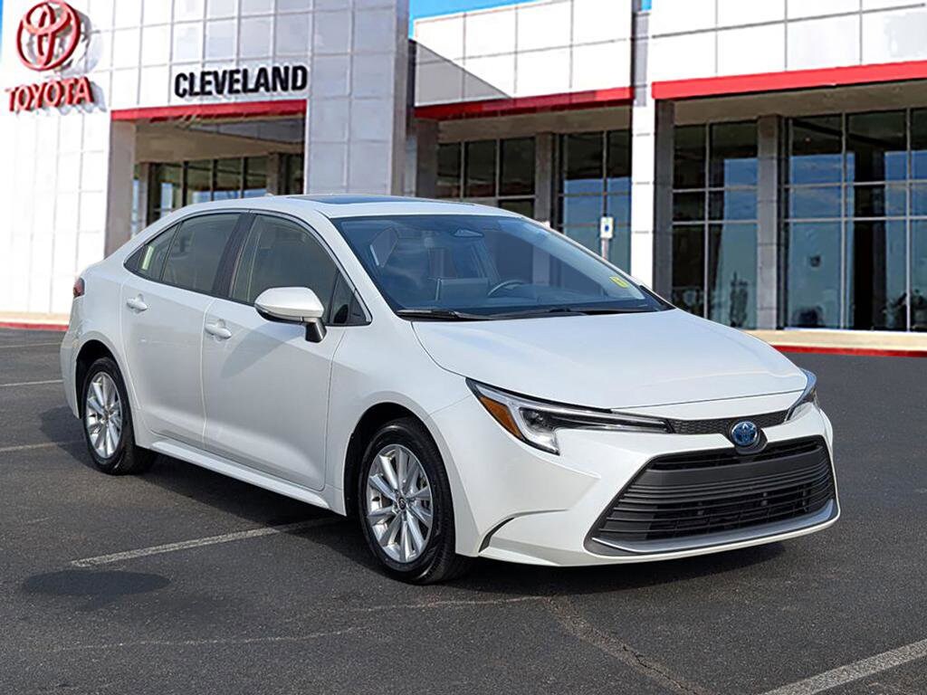 Used 2025 Toyota Corolla Hybrid XLE Sedan