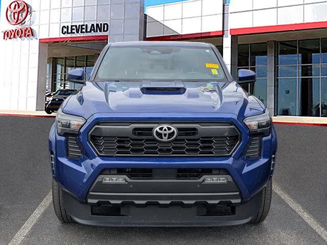 2024 Toyota Tacoma TRD Sport photo 2