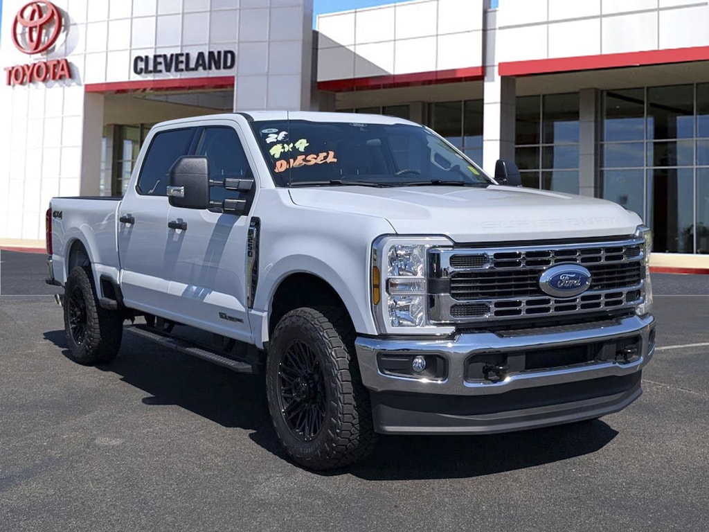 Used 2026 Ford F-250 XLT Truck Crew Cab
