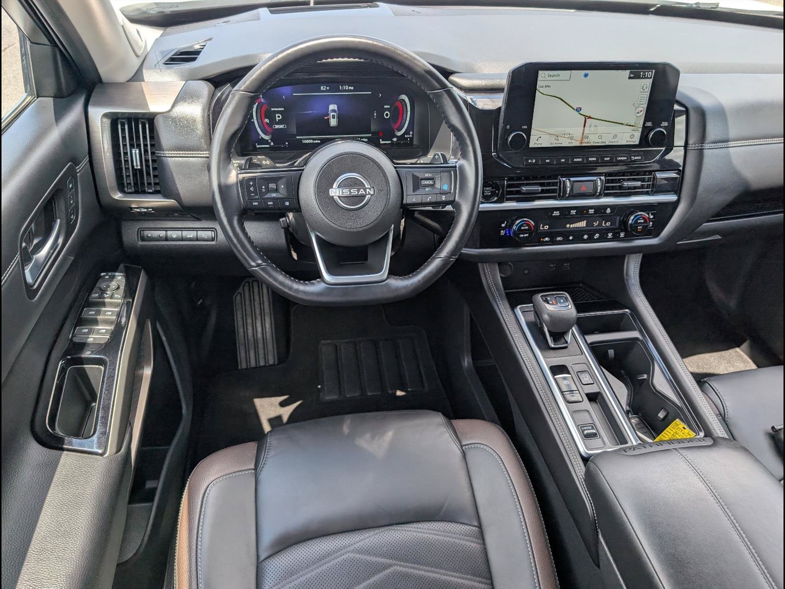2025 Nissan Pathfinder Platinum - Photo 8