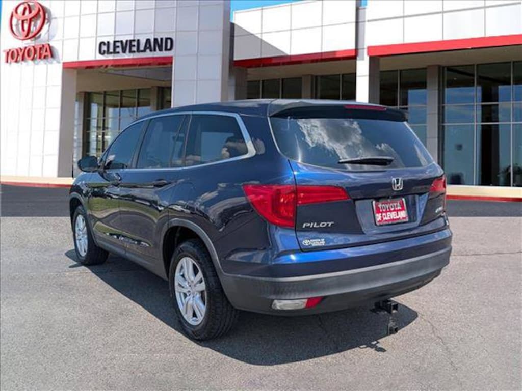 Used 2018 Honda Pilot LX SUV