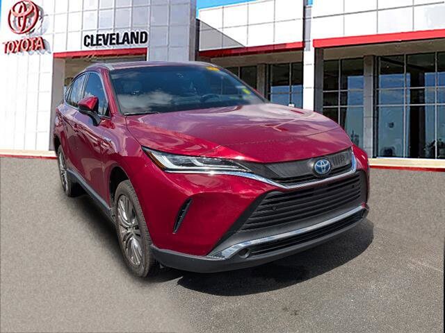 2021 Toyota Venza XLE photo 2