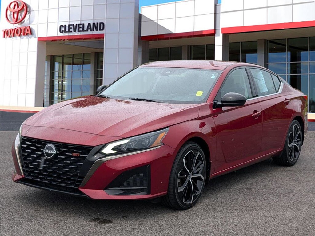 Used 2023 Nissan Altima 2.5 SR Sedan