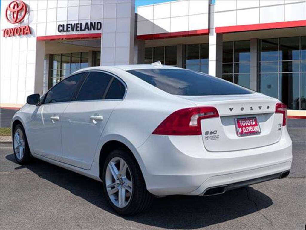 Used 2015 Volvo S60 T5 Platinum Sedan