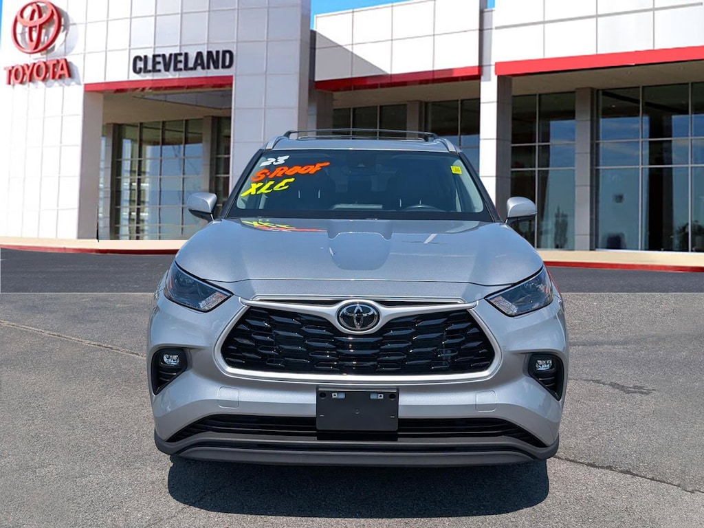 Used 2023 Toyota Highlander XLE SUV