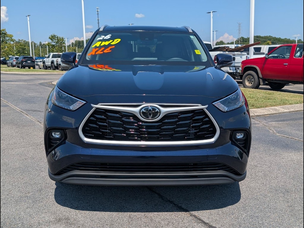 Used 2026 Toyota Highlander XLE SUV