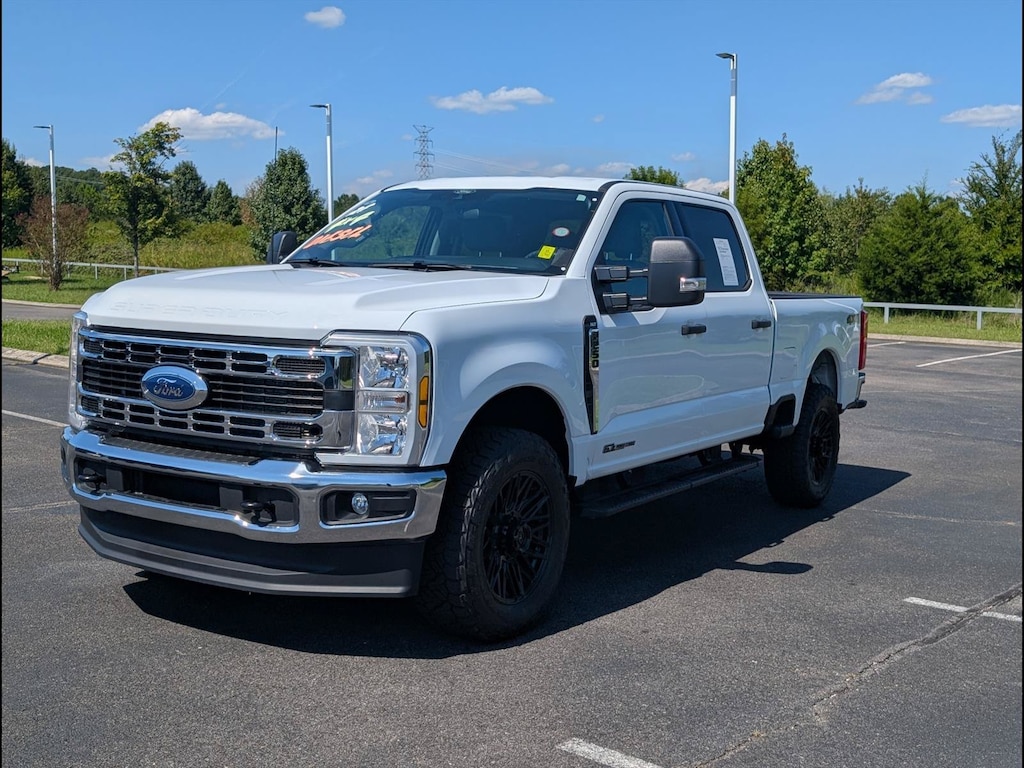 Used 2026 Ford F-250 XLT Truck Crew Cab