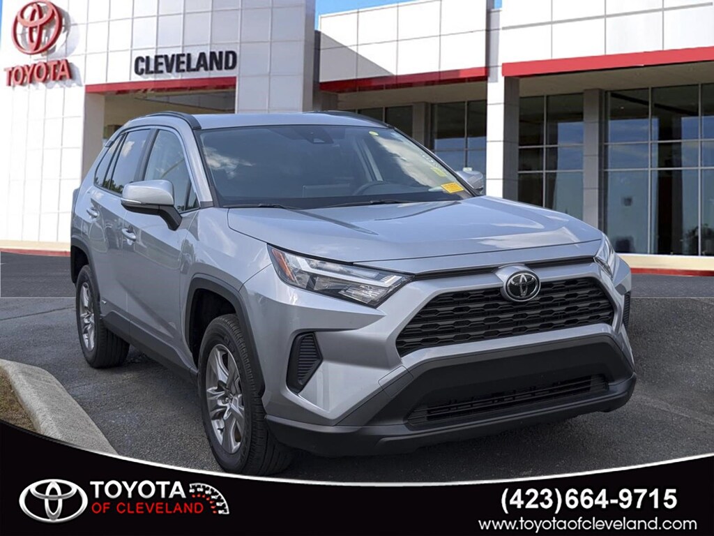 Used 2025 Toyota RAV4 Hybrid XLE SUV