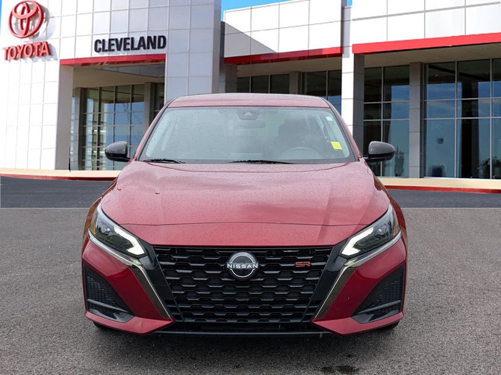 Used 2023 Nissan Altima 2.5 SR Sedan