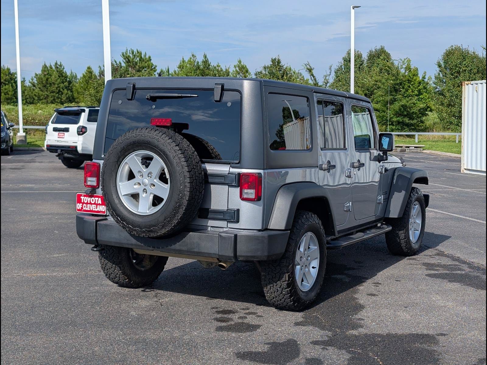 View vehicle photo 7