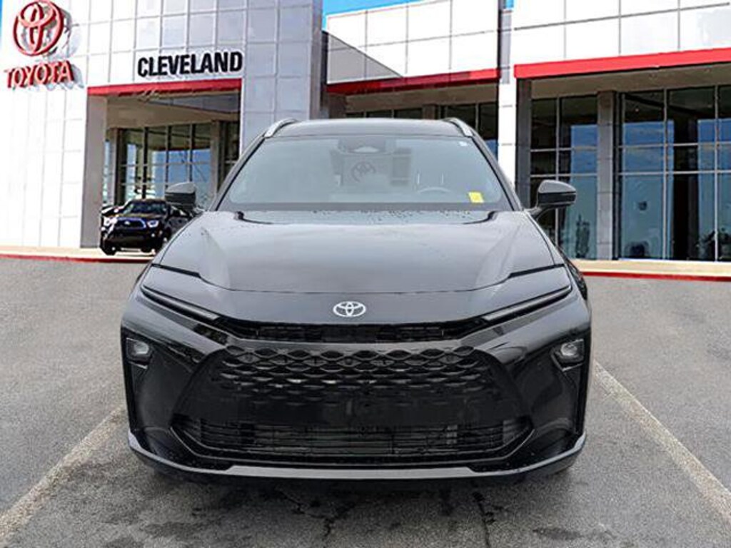 Used 2025 Toyota Crown Signia Limited SUV