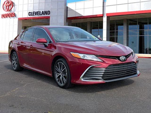 Used 2021 Toyota Camry XLE with VIN 4T1F11AKXMU598959 for sale in Cleveland, TN