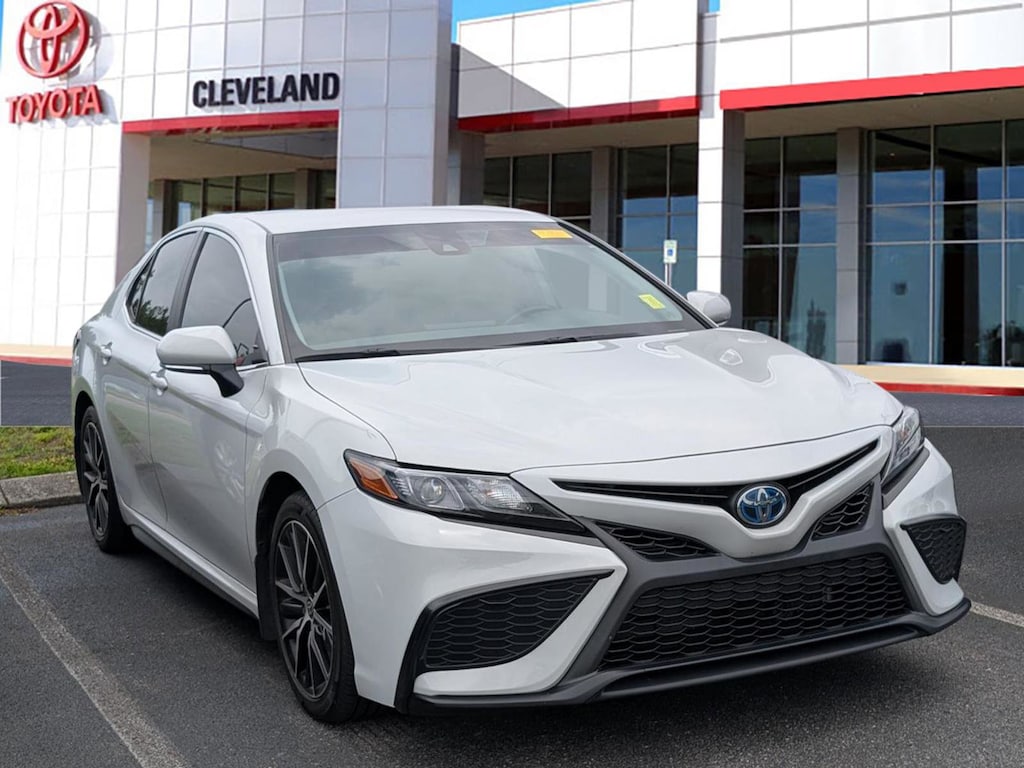 Used 2023 Toyota Camry Hybrid SE Sedan