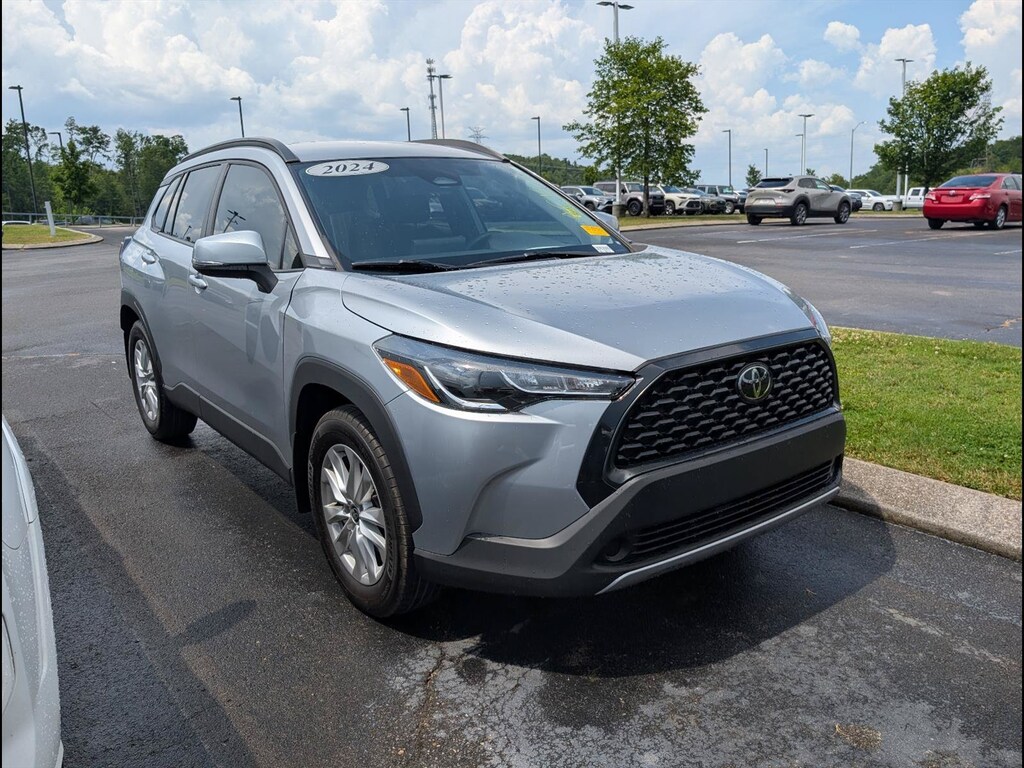 Used 2024 Toyota Corolla Cross LE SUV