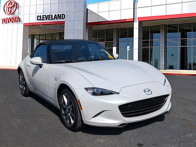 2023 Mazda MX-5 Miata Miata Grand Touring photo 2