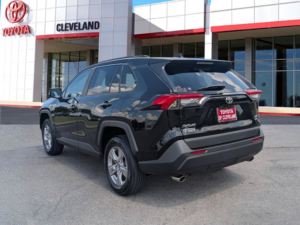 Used 2025 Toyota RAV4 XLE SUV