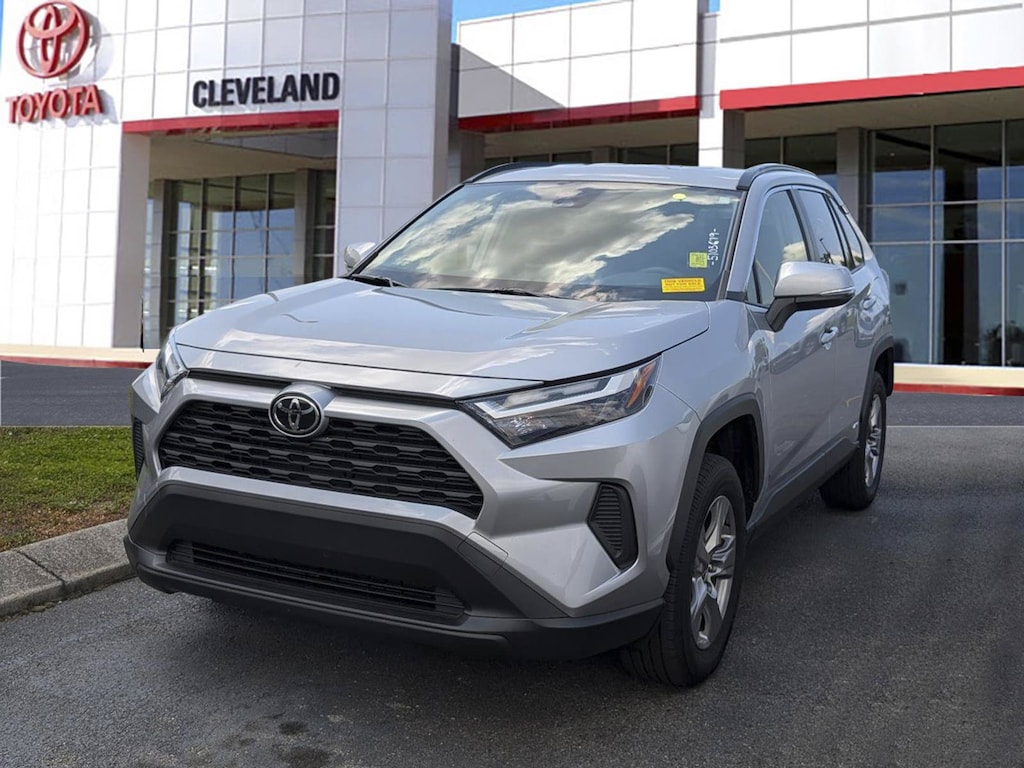 Used 2025 Toyota RAV4 Hybrid XLE SUV