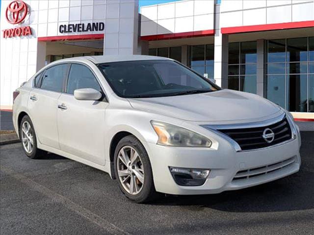 Used 2014 Nissan Altima SV with VIN 1N4AL3AP9EC121856 for sale in Mcdonald, TN