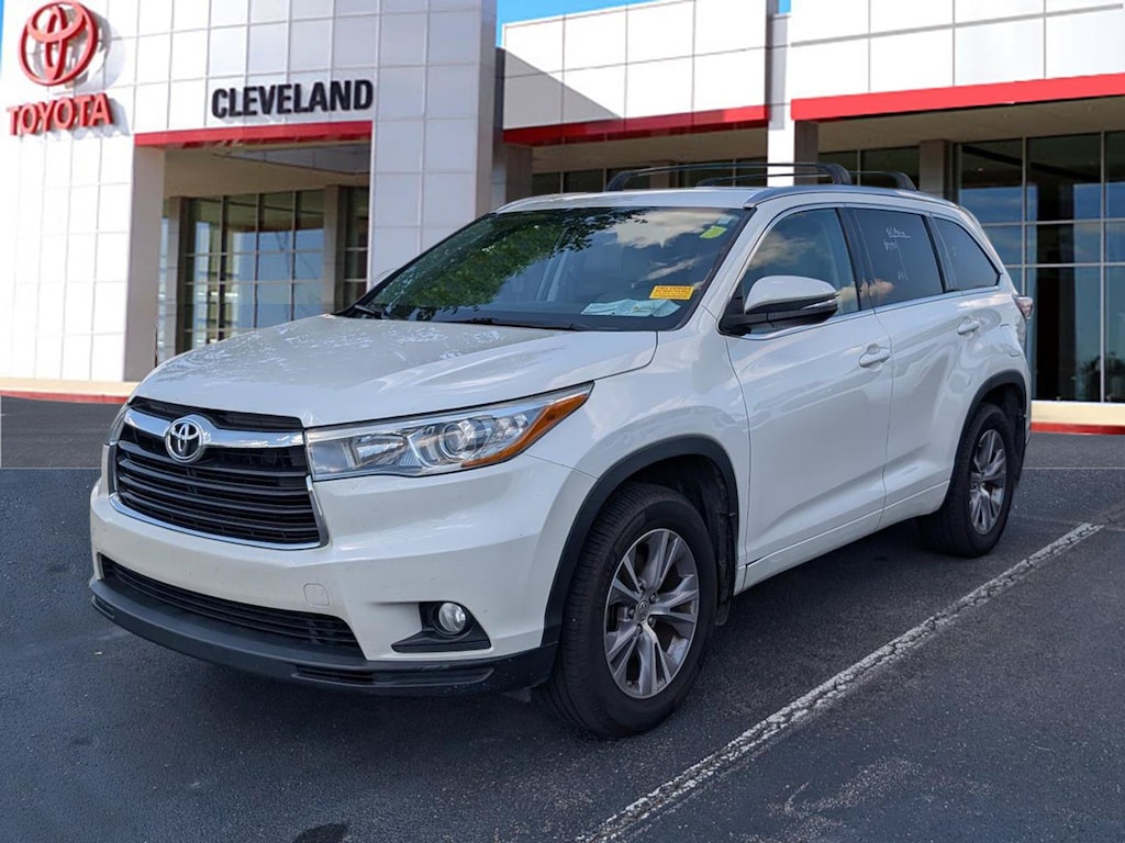 Used 2015 Toyota Highlander XLE V6 SUV